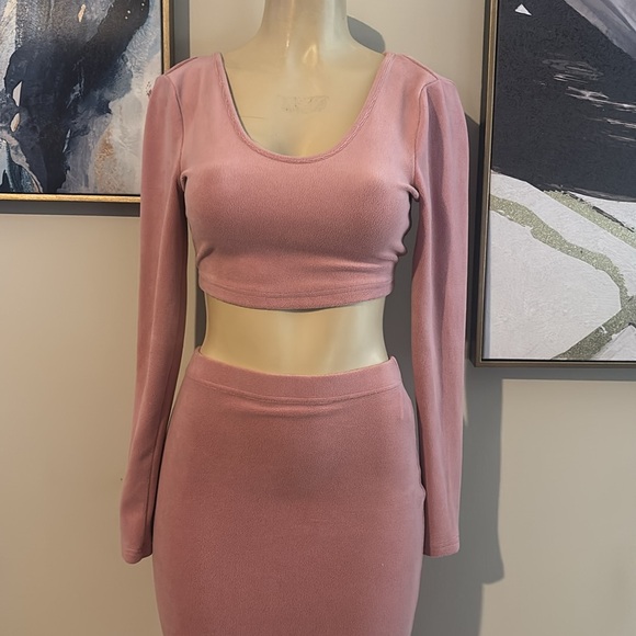 SHEIN- 2pc Long Skirt and Shirt Set size M - Picture 2 of 7